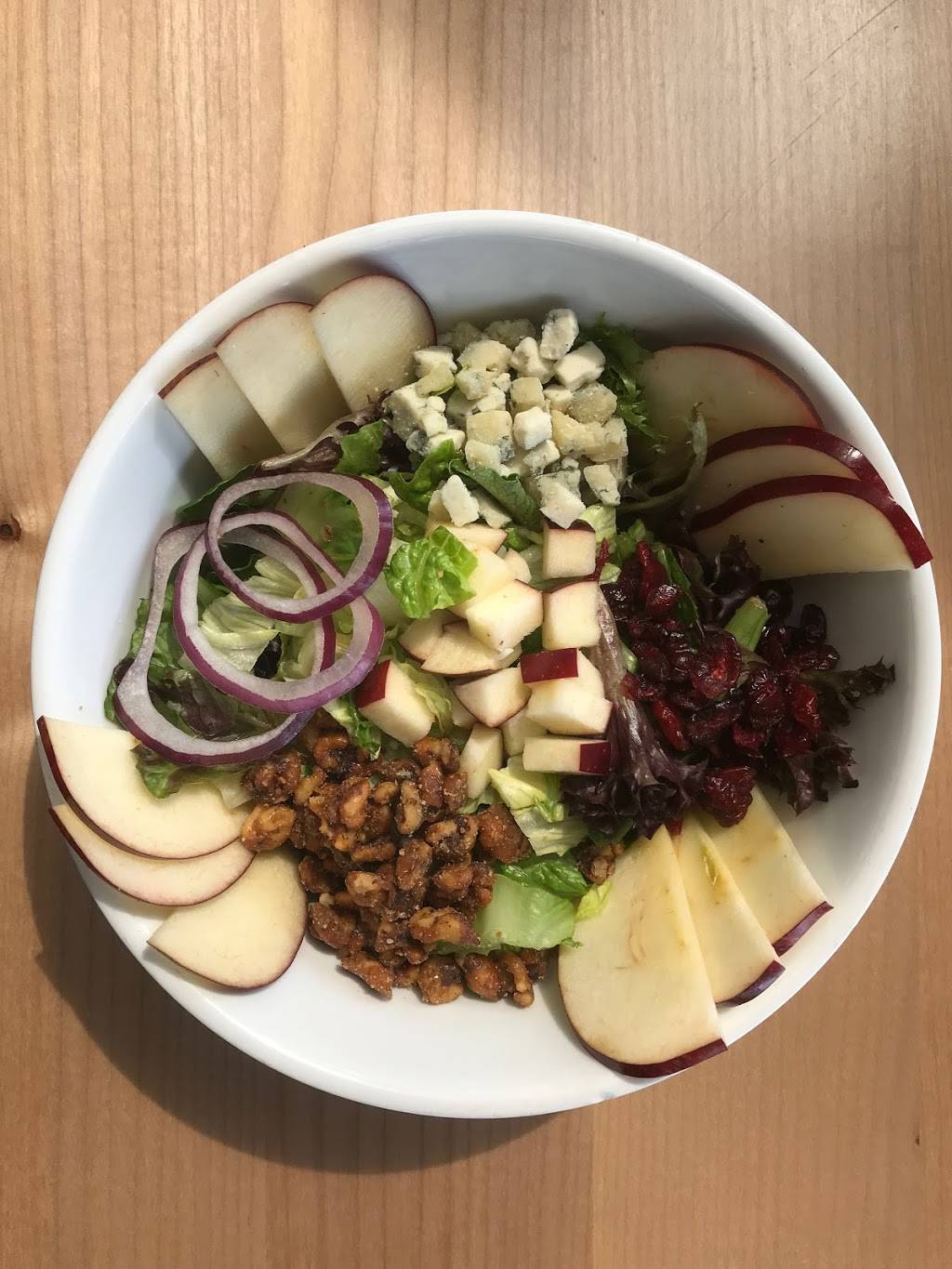 Highland Corner Grill | restaurant | 2424 University Ave, Madison, WI 53726, USA | 6082338778 OR +1 608-233-8778