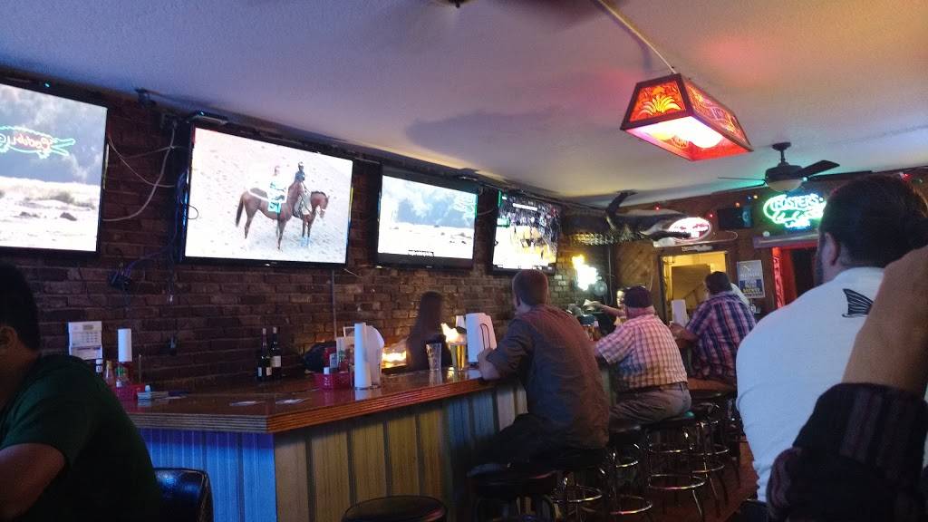 Shuckers | restaurant | 408 SW 16th St, Ocala, FL 34471, USA | 3522820592 OR +1 352-282-0592