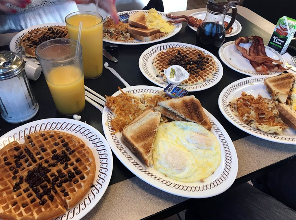 Waffle House | meal takeaway | 2321 -S TN-46, Dickson, TN 37055, USA | 6154411123 OR +1 615-441-1123
