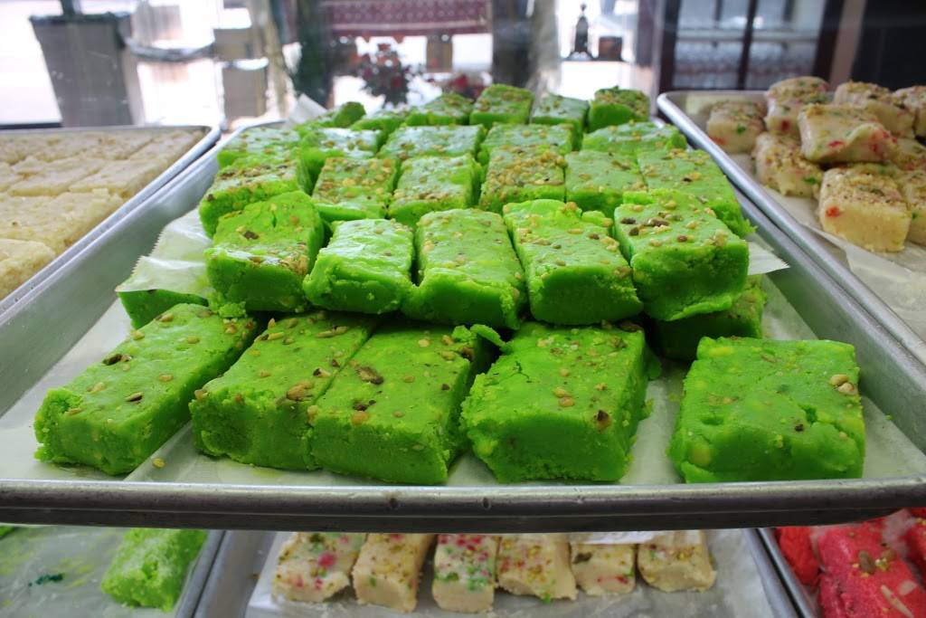 Dilpasand Mithai & Snacks | restaurant | 14621 Beechnut St, Houston, TX 77083, USA | 2815615555 OR +1 281-561-5555