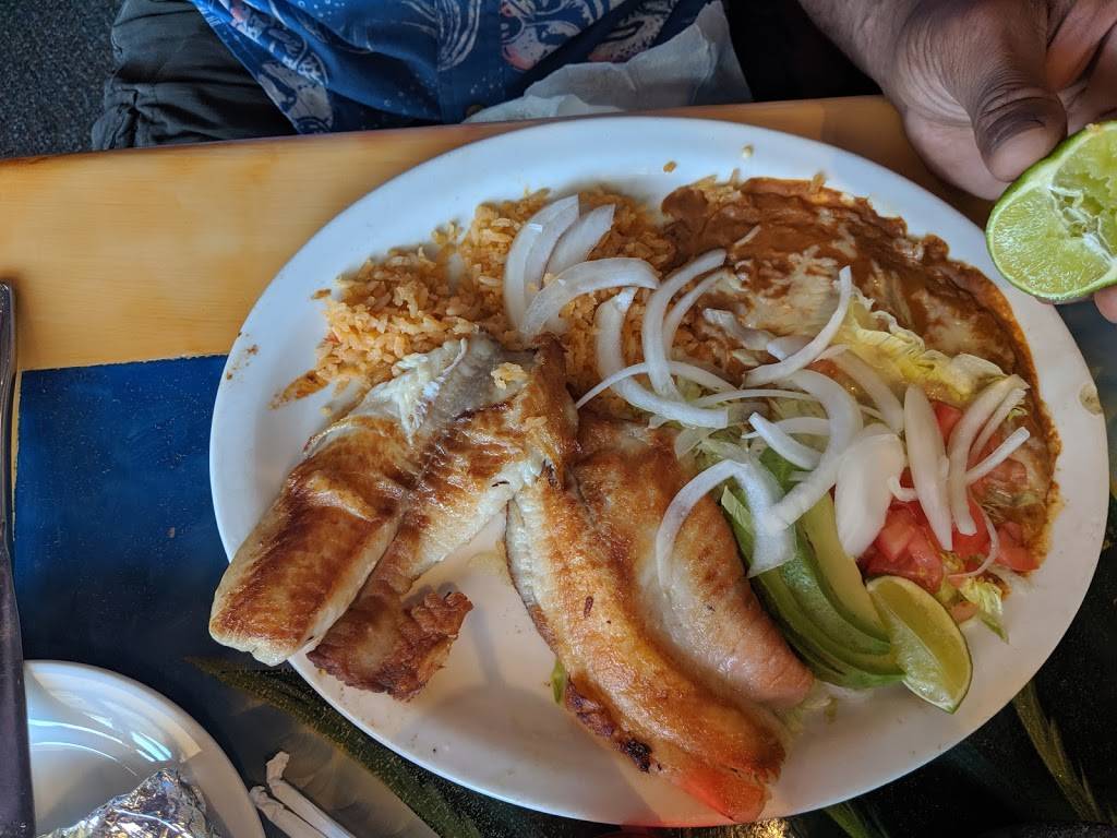 El Burrito Loco | restaurant | 15238 Isabella Dr, Big Rapids, MI 49307, USA | 2317968704 OR +1 231-796-8704