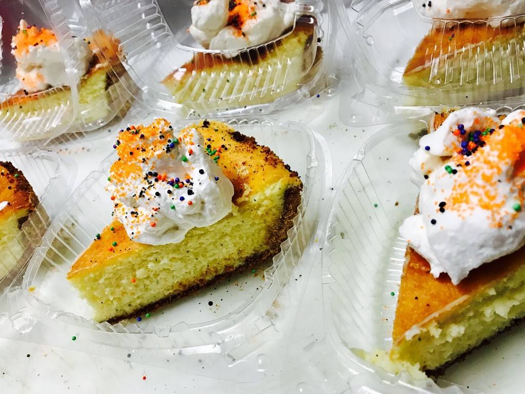 EmpanadaVille | meal takeaway | 374 Neighborhood Rd, Mastic Beach, NY 11951, USA | 6313993526 OR +1 631-399-3526