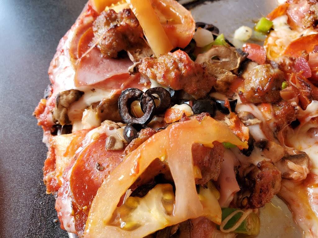 Marcos Pizza | restaurant | 2116 Solano St, Corning, CA 96021, USA | 5308246661 OR +1 530-824-6661