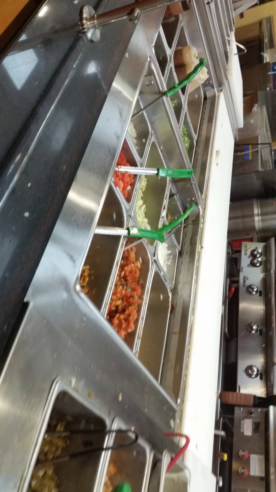 Moes Southwest Grill | restaurant | 800 Loudon Rd, Latham, NY 12110, USA | 5182504463 OR +1 518-250-4463