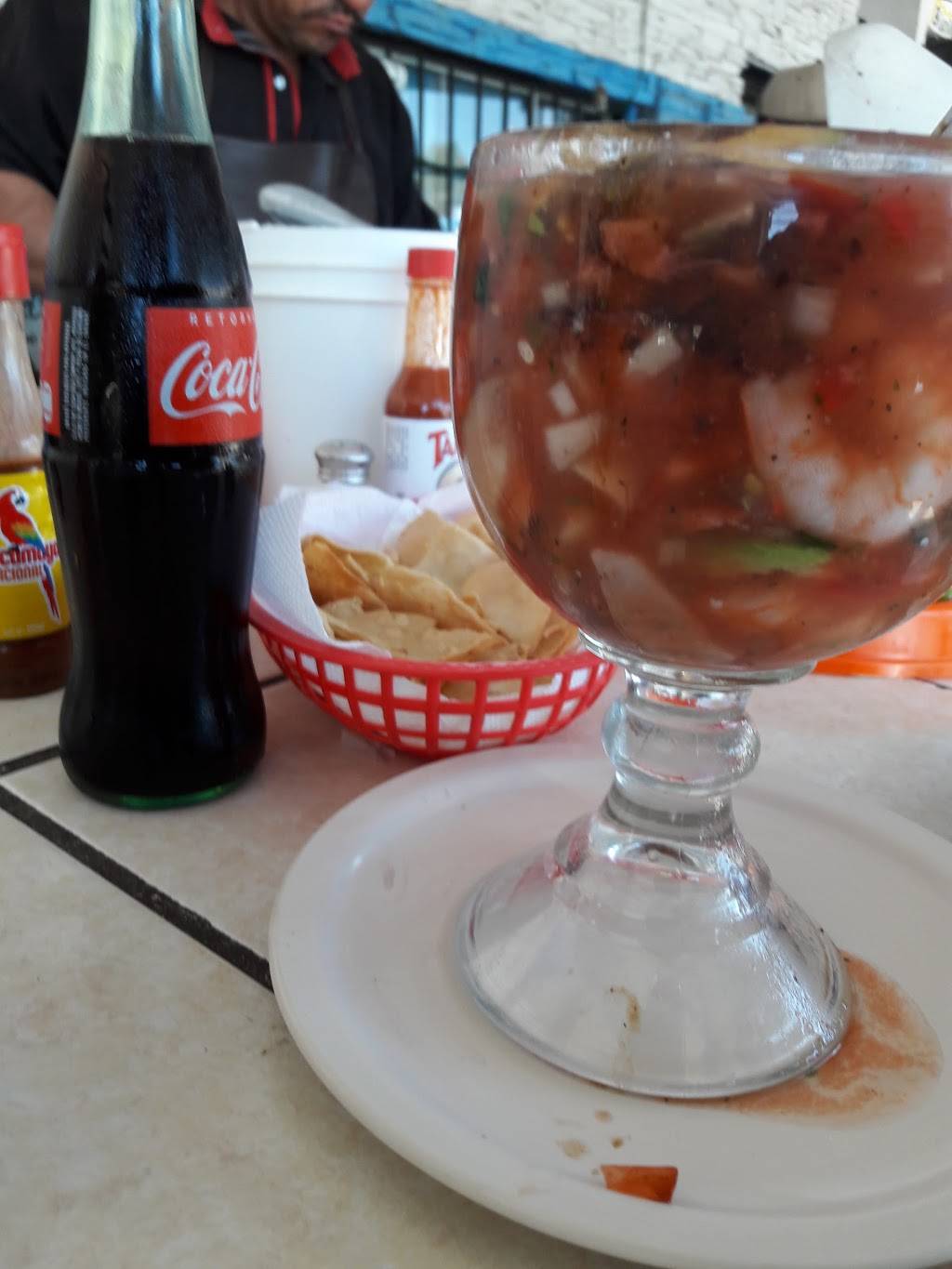 Mariscos el Tiburón | restaurant | Calle Lázaro Cárdenas del Río 4, Col.Plan Libertador, Plan Libertador, 22710 Rosarito, B.C., Mexico | 0446618509710 OR +52 1 661 850 9710