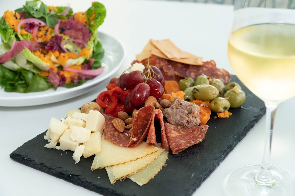 45 Central Wine & Sushi Bar | restaurant | 45 Central Square, Santa Rosa Beach, FL 32459, USA | 8502314545 OR +1 850-231-4545