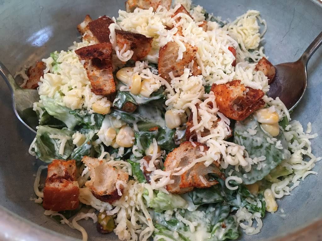 Mac Daddy | restaurant | 1453 18th St, San Francisco, CA 94107, USA | 4158726670 OR +1 415-872-6670