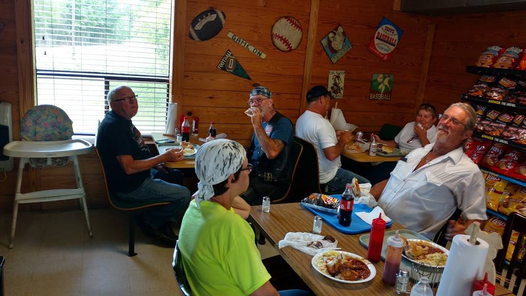 Jacks Creek Bar-B-Que | restaurant | 10 TN-22 Alt N, Jacks Creek, TN 38347, USA | 7319894140 OR +1 731-989-4140