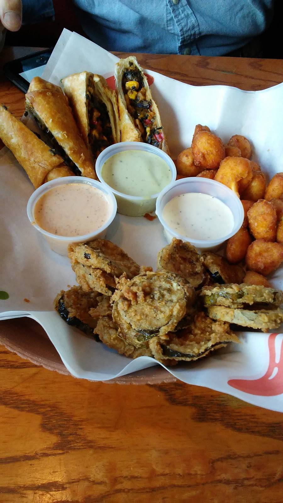 Chilis Grill & Bar | restaurant | 3196 N. Gloster, Tupelo, MS 38804, USA | 6626208883 OR +1 662-620-8883