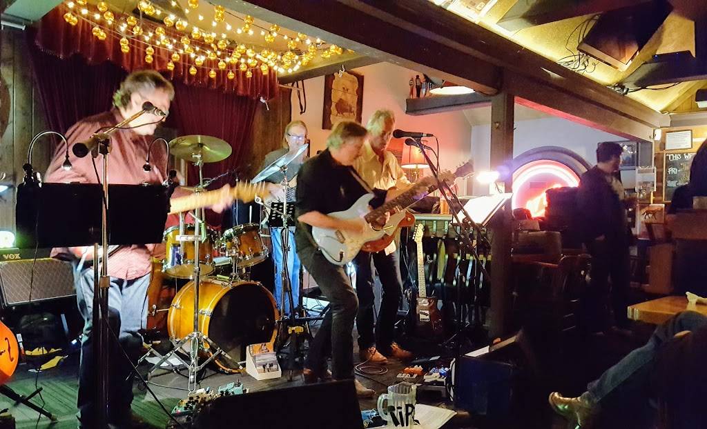 Buffalo Gap Saloon & Eatery: Restaurant & Bar | restaurant | 6835 S S Macadam Ave, Portland, OR 97219, USA | 5032447111 OR +1 503-244-7111