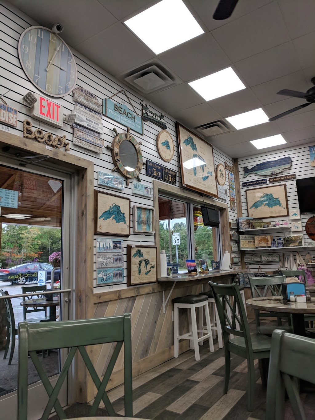 Fresh Coast Cafe | restaurant | 8239 M-123, Paradise, MI 49768, USA | 9064922233 OR +1 906-492-2233