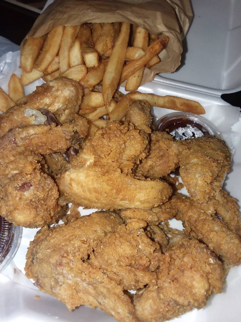 Mae Velmas Corned Beef | restaurant | 4101 N 76th St, Milwaukee, WI 53222, USA | 4149882448 OR +1 414-988-2448