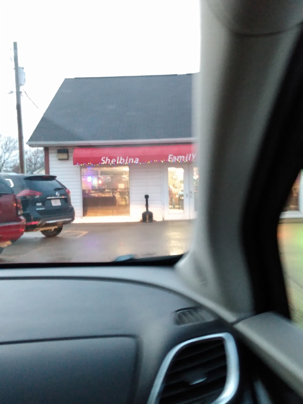Shelbina Family Restaurant | restaurant | 302 N Center St #1120, Shelbina, MO 63468, USA | 5735887778 OR +1 573-588-7778