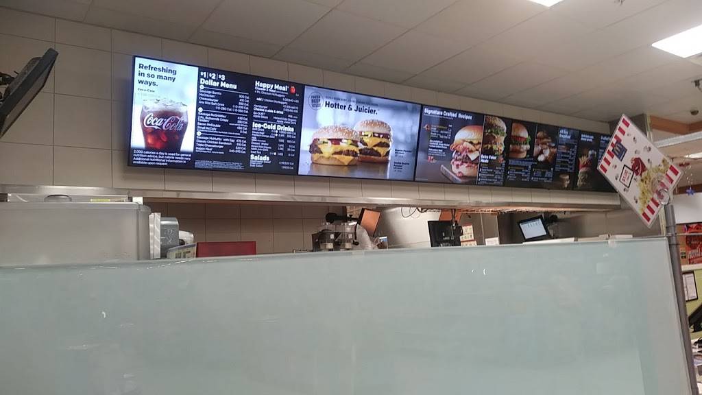 McDonalds | cafe | 13750 East Fwy, Houston, TX 77015, USA | 7134555490 OR +1 713-455-5490