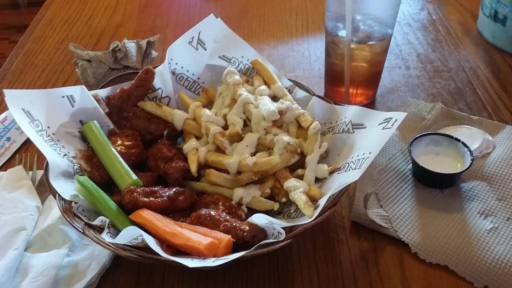 Wild Wing | restaurant | 1 Ellesmere Rd, Scarborough, ON M1R 4B7, Canada | 6473479464 OR +1 647-347-9464