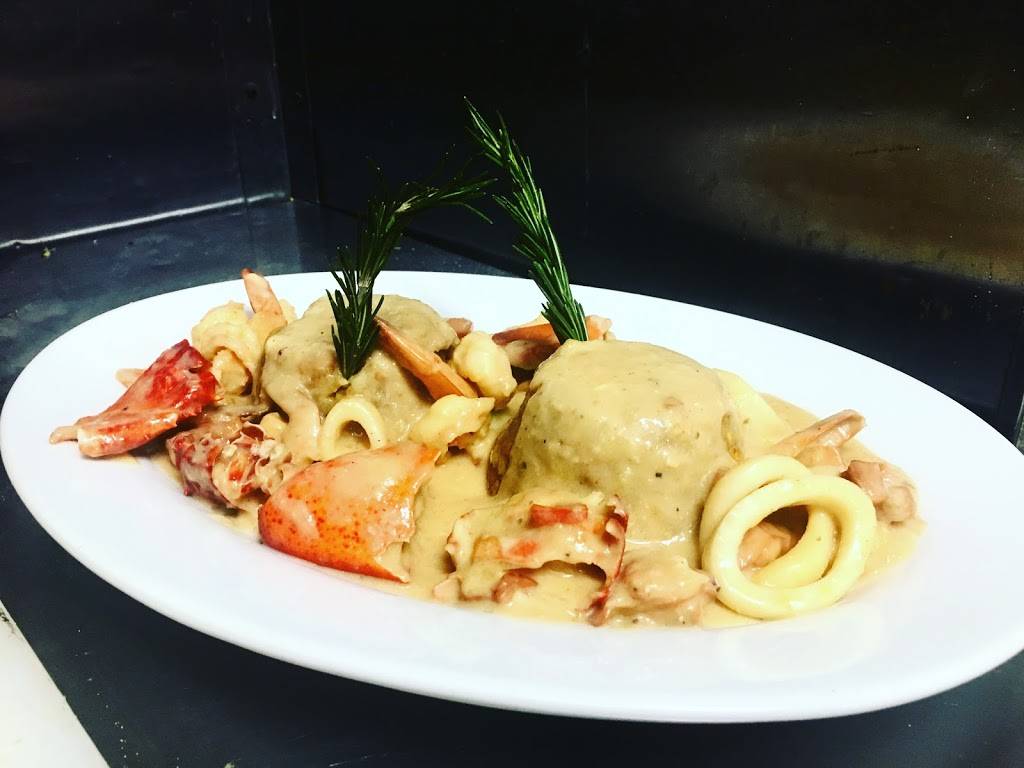 Tavares | restaurant | 96-10 Jamaica Ave, Woodhaven, NY 11421, USA | 7184410068 OR +1 718-441-0068