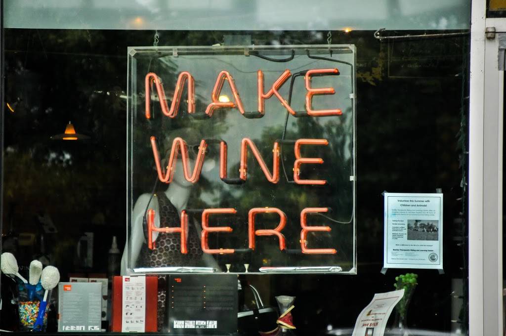 The Towne Winer | restaurant | Downey Road Centre, 115 Downey Rd #5, Guelph, ON N1C 1A2, Canada | 5198249191 OR +1 519-824-9191