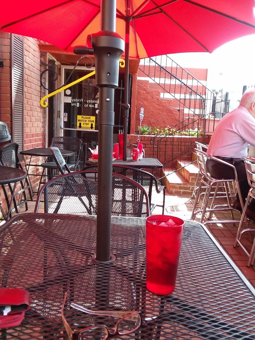 Cafe Illyria | restaurant | 214 E State St, Columbus, OH 43215, USA | 6142273330 OR +1 614-227-3330