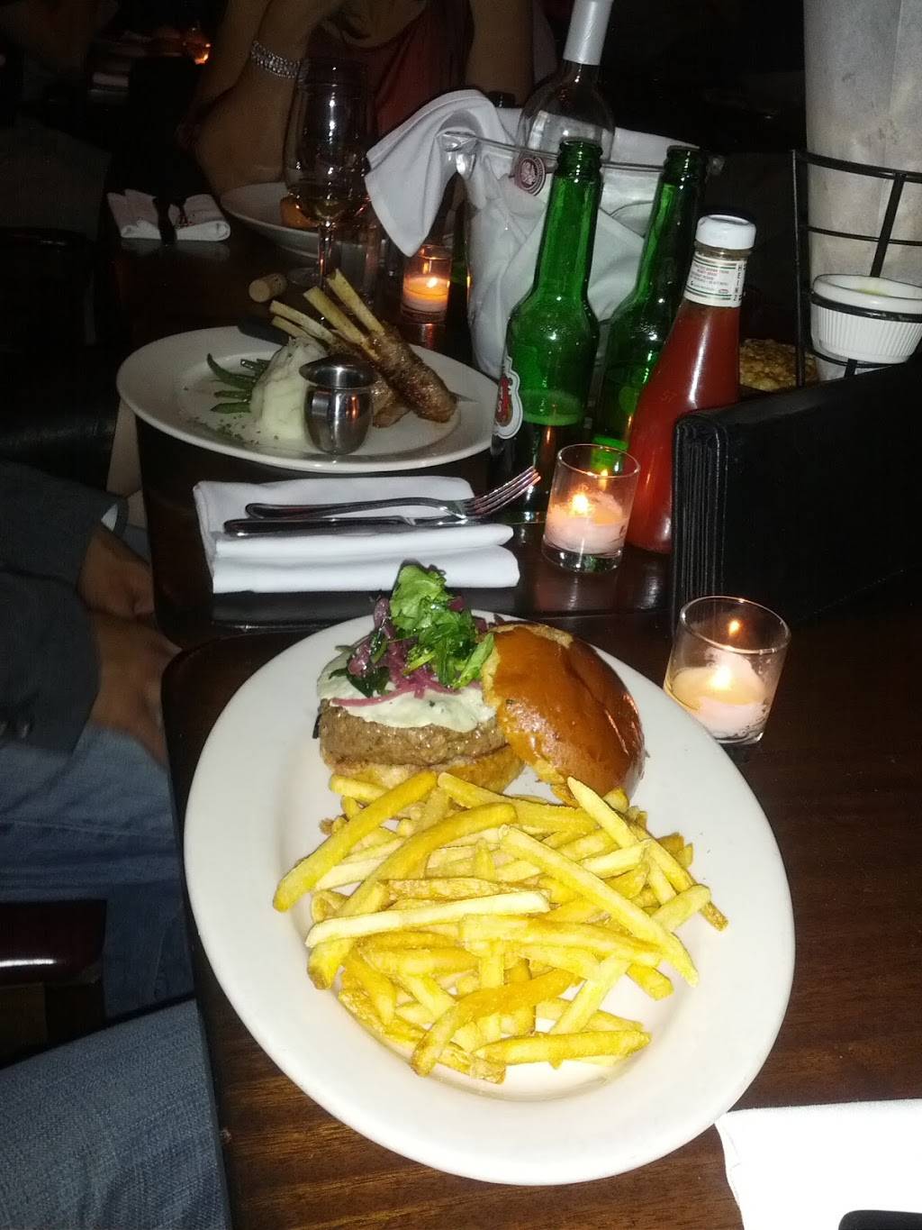 Peculier Pub | restaurant | 145 Bleecker St, New York, NY 10012, USA | 2123531327 OR +1 212-353-1327