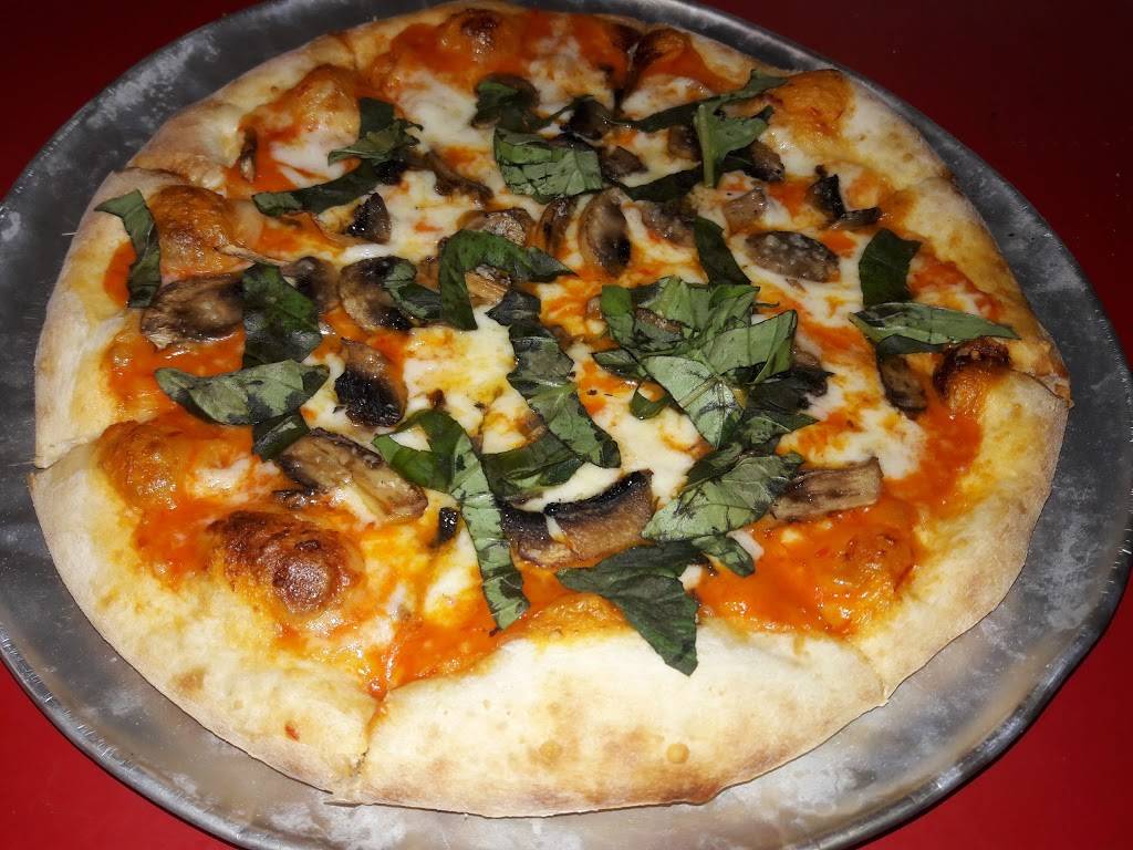 Vinces Italian Restaurant & Pizzeria | restaurant | 15223 4th Ave SW, Burien, WA 98166, USA | 2062461497 OR +1 206-246-1497