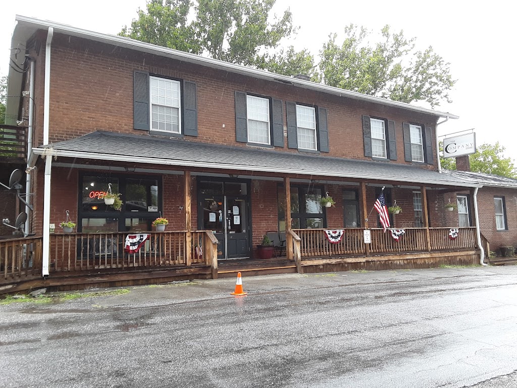 Family Tree Ts Cafe | restaurant | 100 Old Church St, Low Moor, VA 24457, USA | 5408163819 OR +1 540-816-3819
