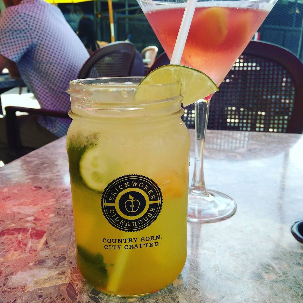 Huether Hotel | restaurant | 59 King St N, Waterloo, ON N2J 2X2, Canada | 5198863350 OR +1 519-886-3350