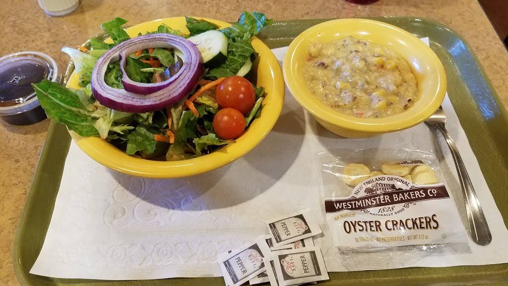 Fishn Chicken | restaurant | 110 Willard St, Quincy, MA 02169, USA | 6177700106 OR +1 617-770-0106