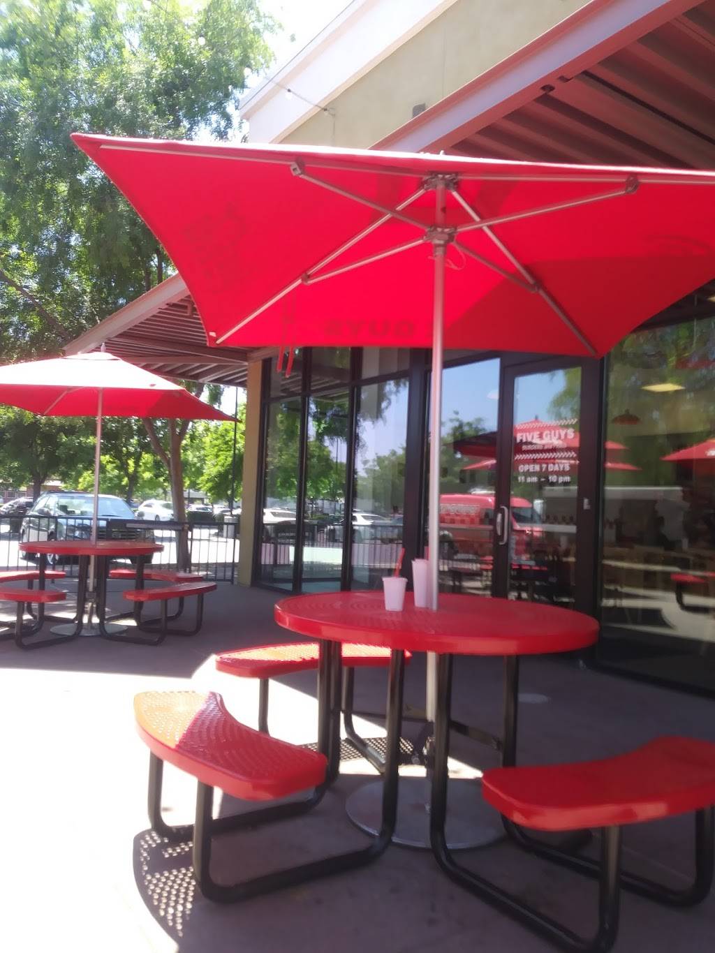 Five Guys | meal takeaway | 5633 Pacific Ave, Stockton, CA 95207, USA | 2094739922 OR +1 209-473-9922