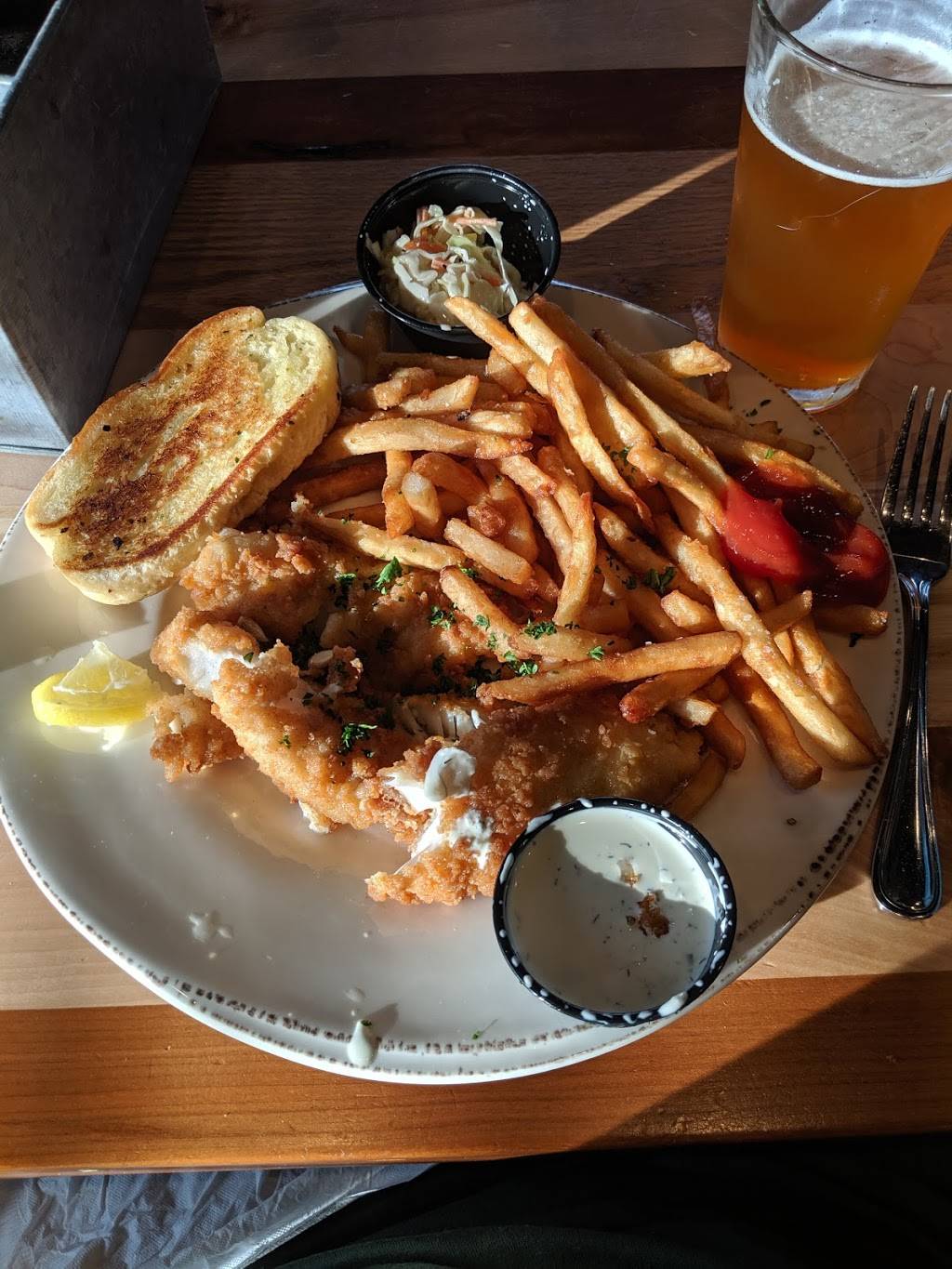 Eau Claire Ale House | restaurant | 120 N Clairemont Ave, Eau Claire, WI 54703, USA | 7155143801 OR +1 715-514-3801