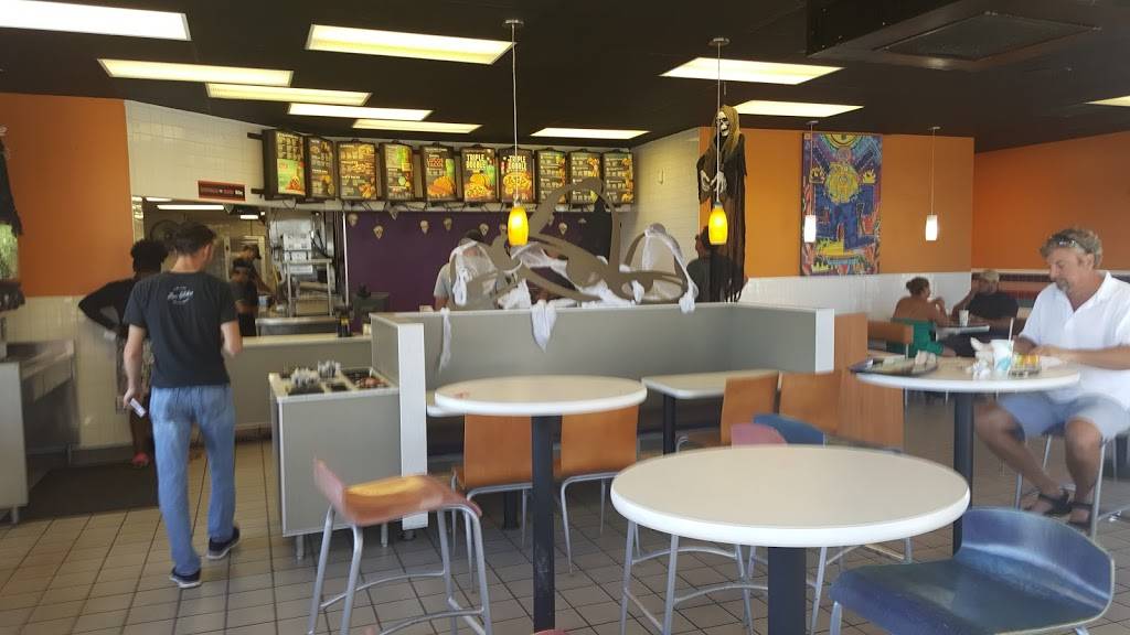 Taco Bell | meal takeaway | 8835 Davis Blvd, Naples, FL 34116, USA | 2393546711 OR +1 239-354-6711