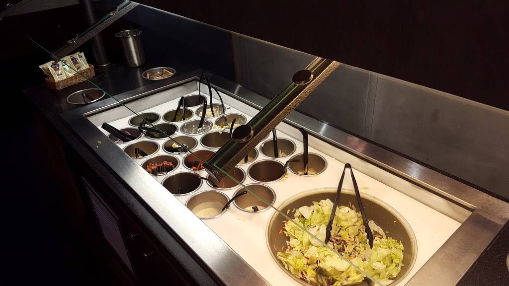 Pizza Hut | meal takeaway | 900 N Grand Ave, Mt Pleasant, IA 52641, USA | 3193858707 OR +1 319-385-8707