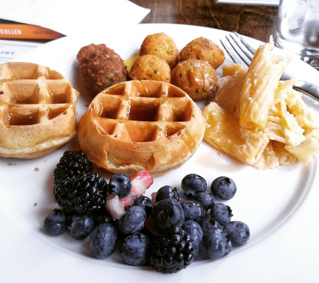 Paccis Trattoria | restaurant | 6 Post Office Rd, Silver Spring, MD 20910, USA | 3015880867 OR +1 301-588-0867