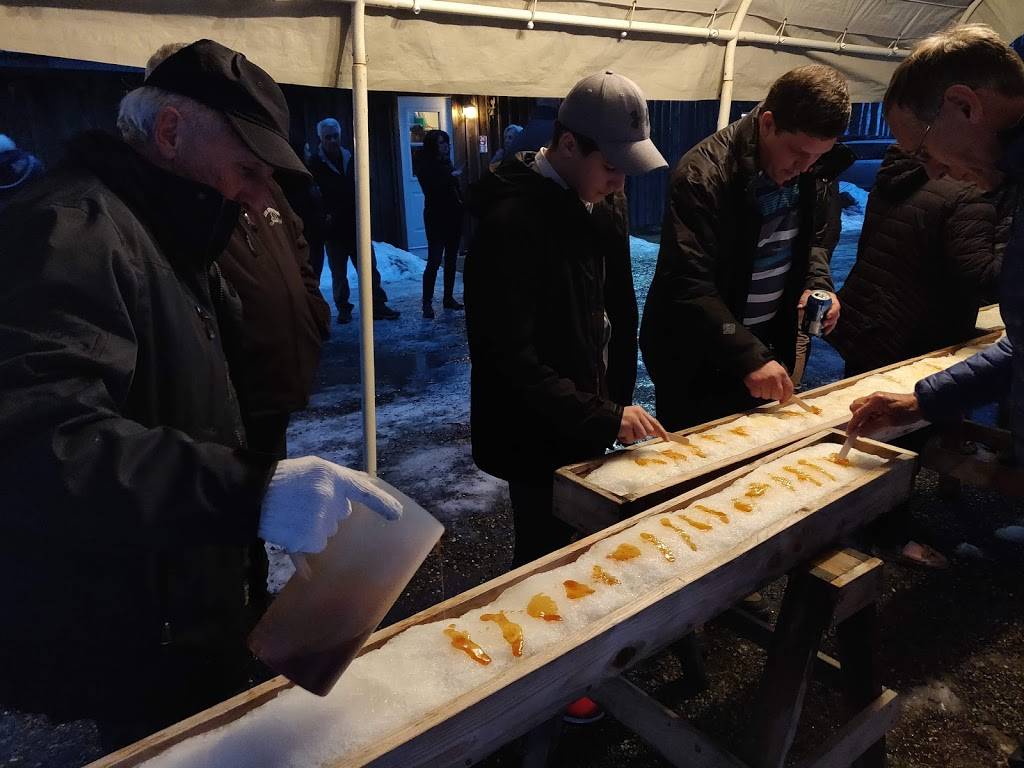 Erabliere Landry | restaurant | 830 Rue Pope, Cookshire-Eaton, QC J0B 1M0, Canada | 8195742473 OR +1 819-574-2473