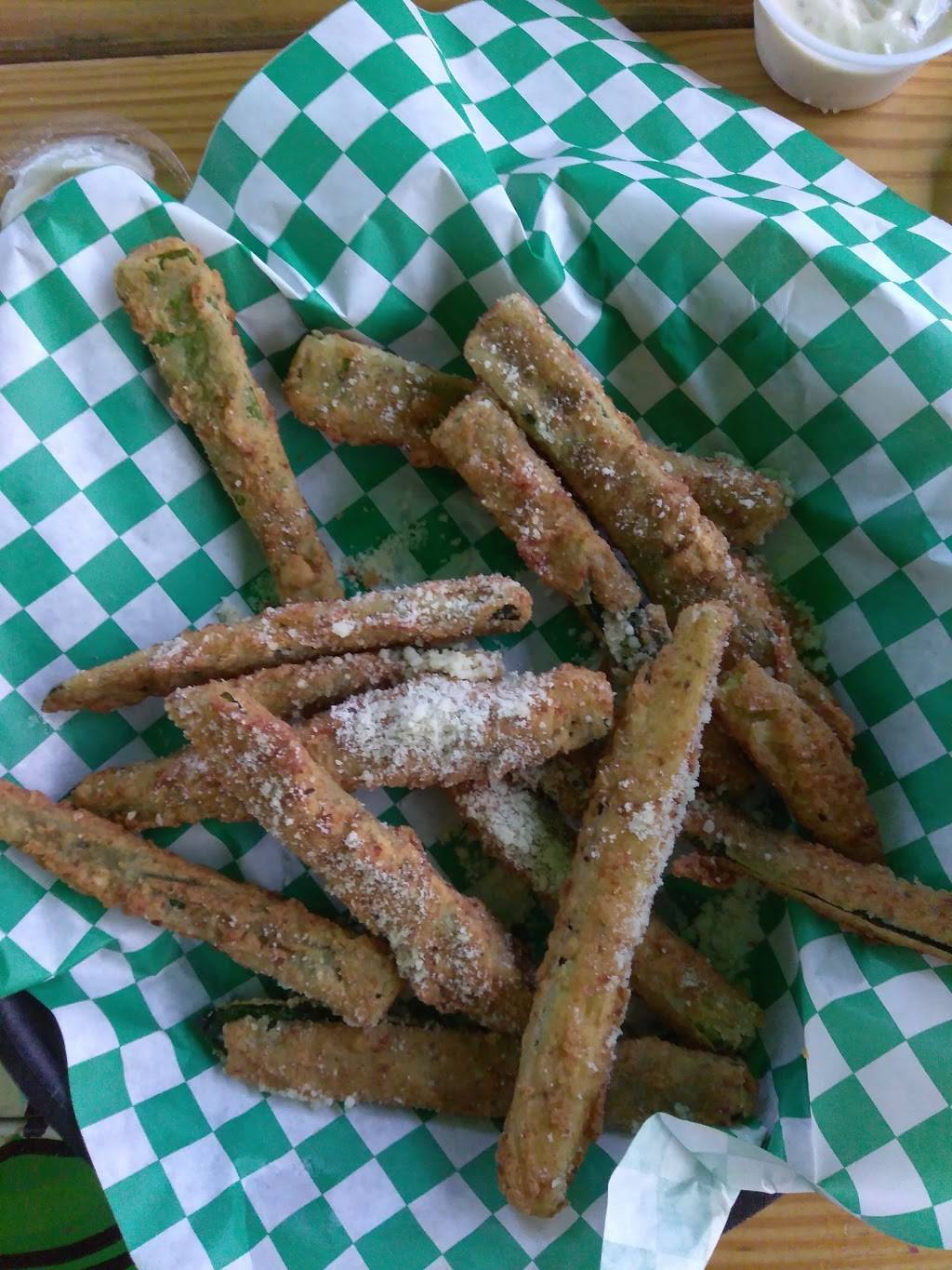 Froggers Grill & Bar | restaurant | 27 Alafaya Woods Blvd, Oviedo, FL 32765, USA | 4073598388 OR +1 407-359-8388