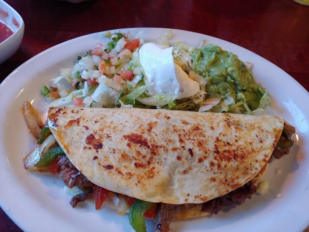 La Curva | restaurant | 550 S Ohio St, Salina, KS 67401, USA | 7858257777 OR +1 785-825-7777