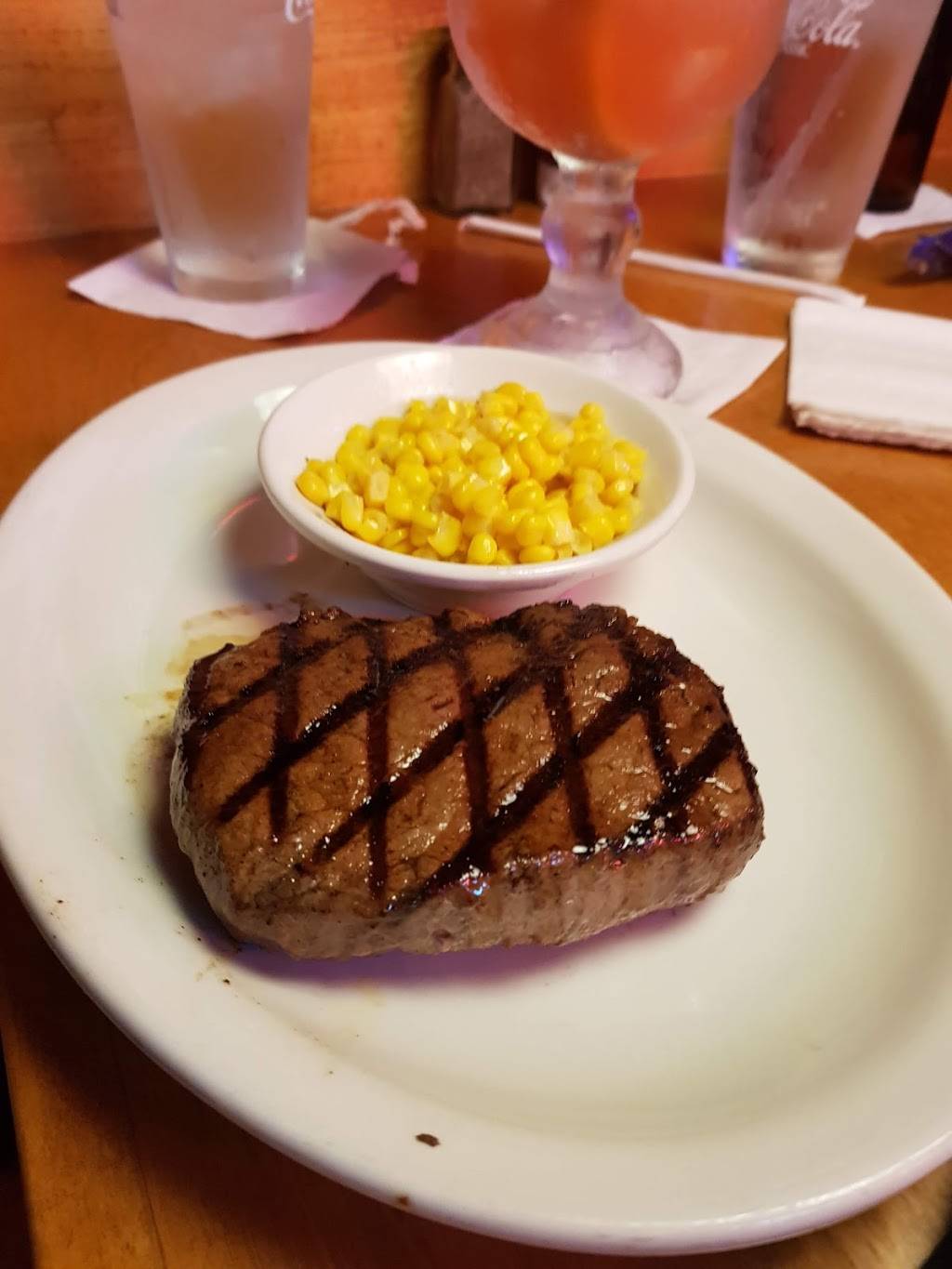 Texas Roadhouse | restaurant | 74 Newtown Rd, Danbury, CT 06810, USA | 2037309176 OR +1 203-730-9176