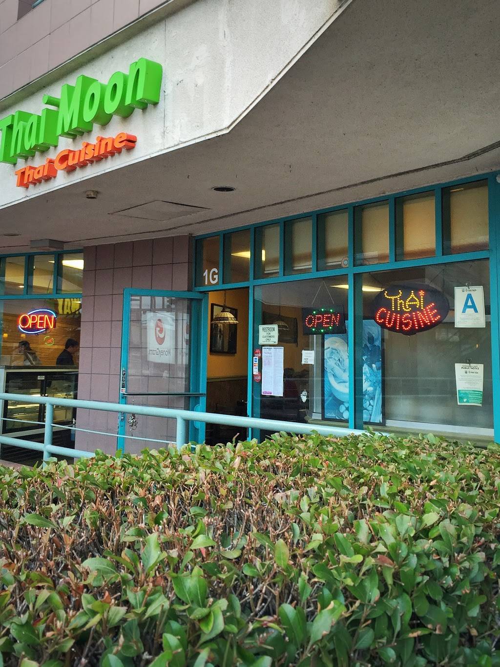 Thai Moon | restaurant | 6353,2180 Westwood Blvd #1g, Los Angeles, CA 90025, USA | 3104709588 OR +1 310-470-9588