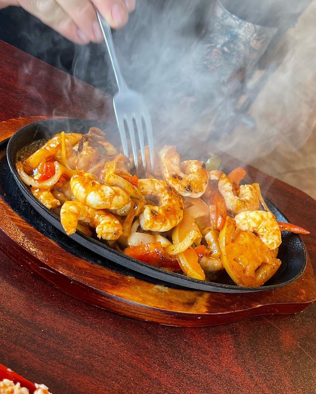 Compa Franks - Madera | restaurant | 1816 Howard Rd, Madera, CA 93637, USA | 5594794690 OR +1 559-479-4690