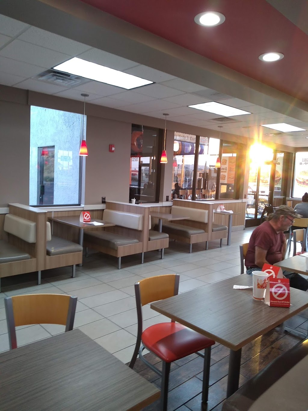 Burger King | restaurant | 3250 E Andy Devine Ave, Kingman, AZ 86401, USA | 9287572123 OR +1 928-757-2123