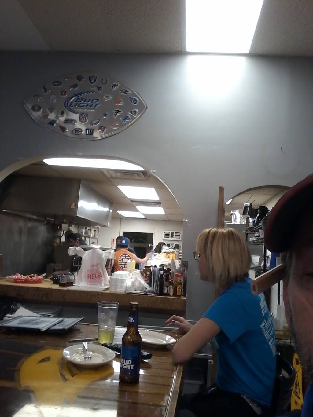 Just A Small Town Grill | restaurant | 323 E Main St, Montezuma, IA 50171, USA | 6416232220 OR +1 641-623-2220