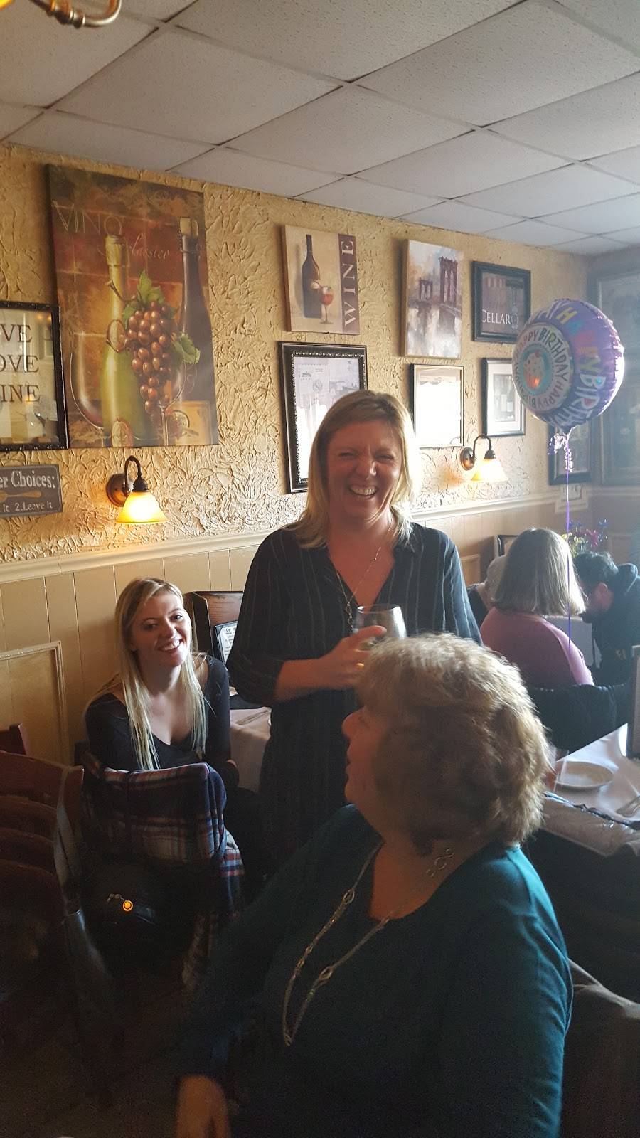 Alfredos Restaurant | restaurant | 189 S Main St, New City, NY 10956, USA | 8456343300 OR +1 845-634-3300