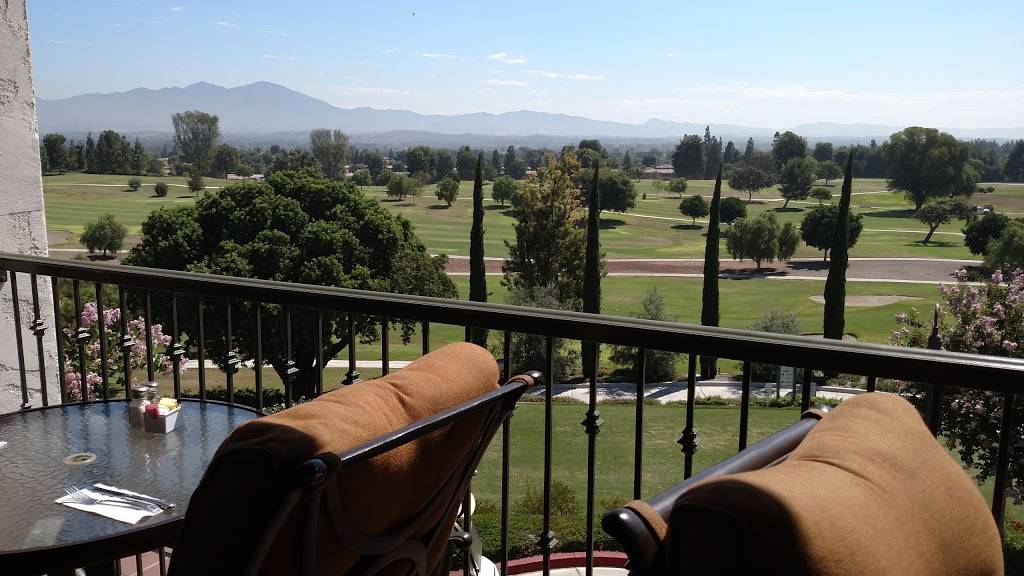 19 – Restaurant & Lounge | night club | 24122 Moulton Pkwy, Laguna Woods, CA 92637, USA | 9492061525 OR +1 949-206-1525