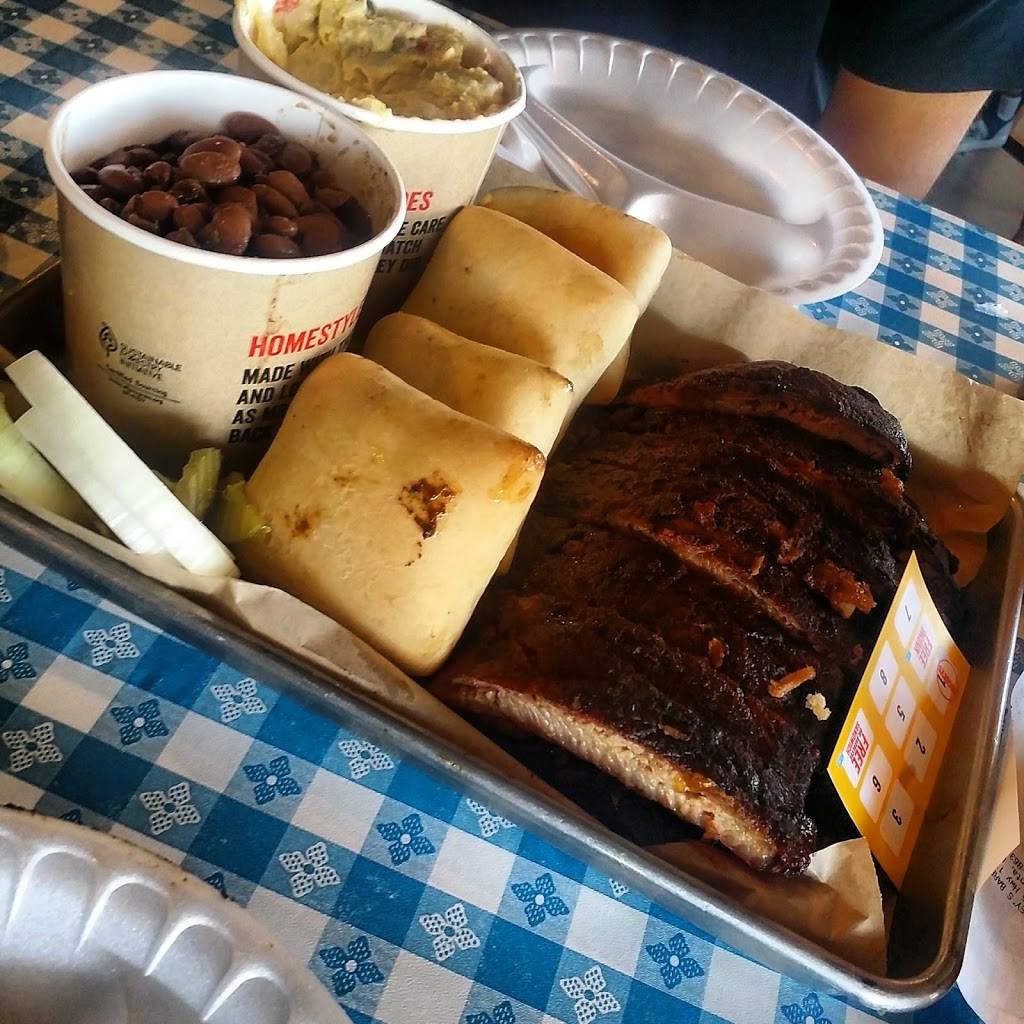 Dickeys Barbecue Pit | restaurant | 79775 CA-111, La Quinta, CA 92253, USA | 7608633777 OR +1 760-863-3777