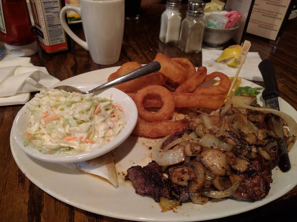 Spring House Tavern | restaurant | 325 S Main St, Woodstock, VA 22664, USA | 5404594755 OR +1 540-459-4755