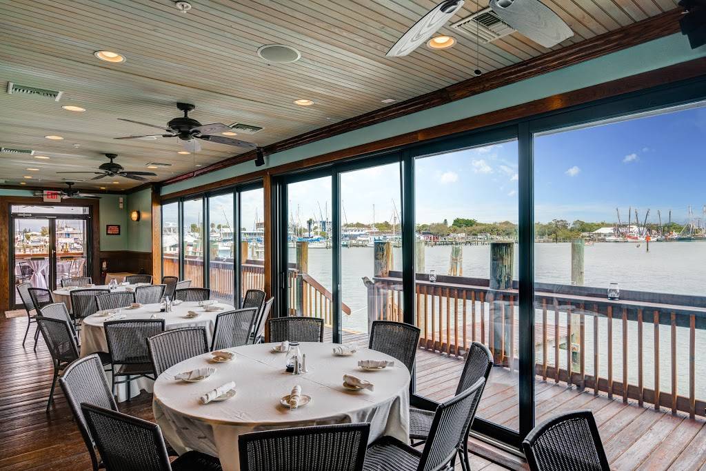 Doc Fords Rum Bar & Grille - Ft. Myers Beach | restaurant | 708 Fishermans Wharf, Fort Myers Beach, FL 33931, USA | 2397659660 OR +1 239-765-9660