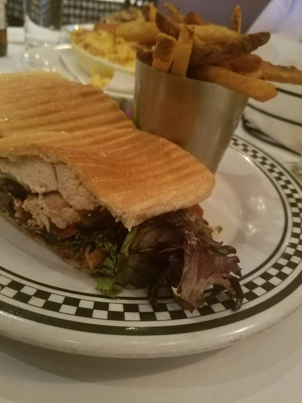 BK Sweeneys Uptown Grille | restaurant | 636 Franklin Ave, Garden City, NY 11530, USA | 5167463075 OR +1 516-746-3075