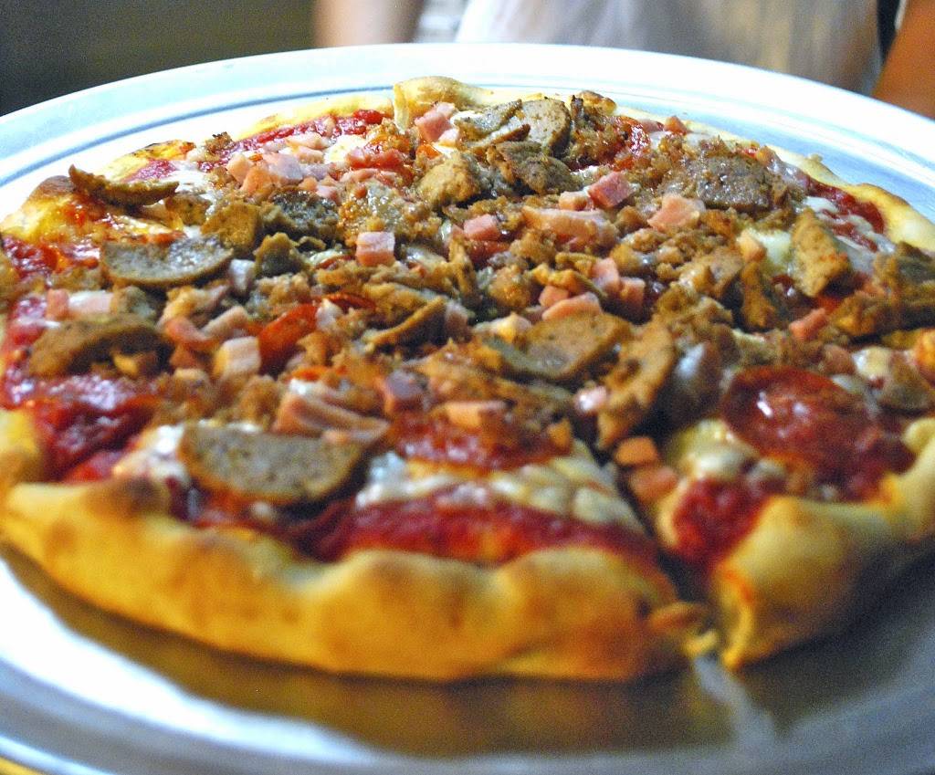 Sals Pizza | restaurant | 5752 Three Notched Rd, Crozet, VA 22932, USA | 4348231611 OR +1 434-823-1611