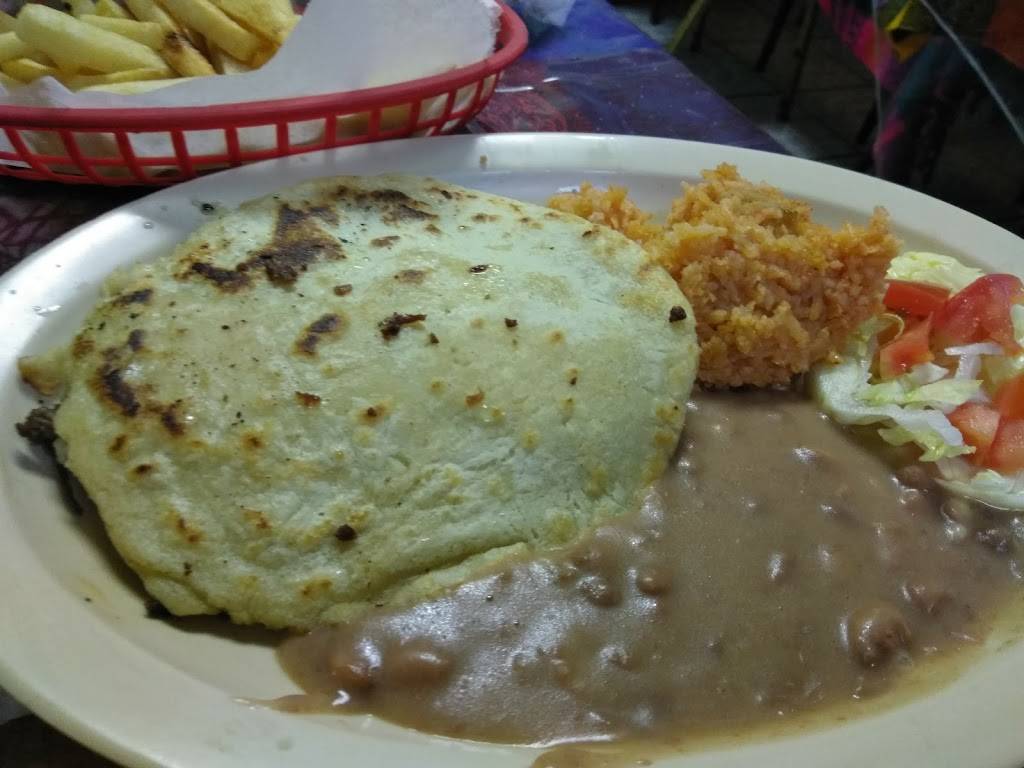 Victor Bueno | restaurant | 2057 W Cermak Rd, Chicago, IL 60608, USA | 7733765109 OR +1 773-376-5109