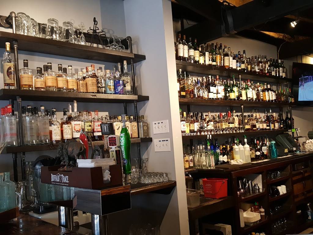 Barley & Rye | restaurant | 107 W Ludington Ave, Ludington, MI 49431, USA | 2314254390 OR +1 231-425-4390