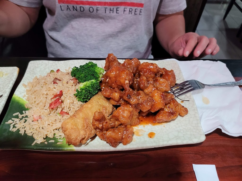 Jade Garden - Chinese, Sushi, & Bar | restaurant | 1935 W Owen K Garriott Rd, Enid, OK 73703, USA | 5802975555 OR +1 580-297-5555